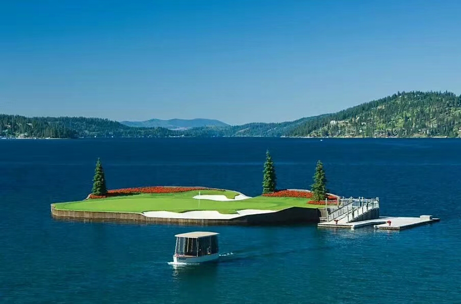 全球唯一水上高尔夫球场，必须移动球场位置才能打下一杆