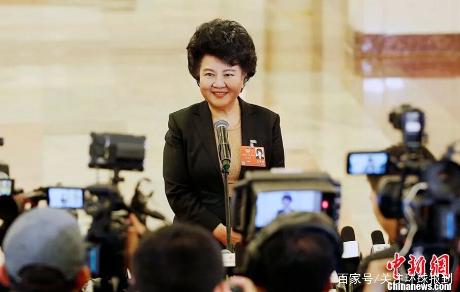 红枫林传媒全国两会报道组北京现场报道