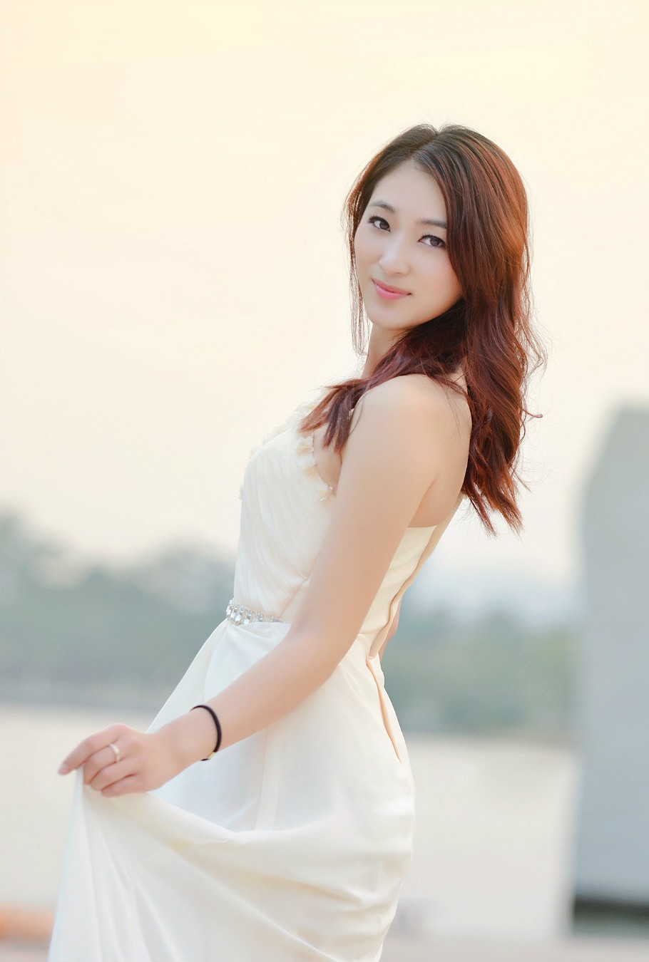 人像摄影(阳光下的靓丽美女姑娘)