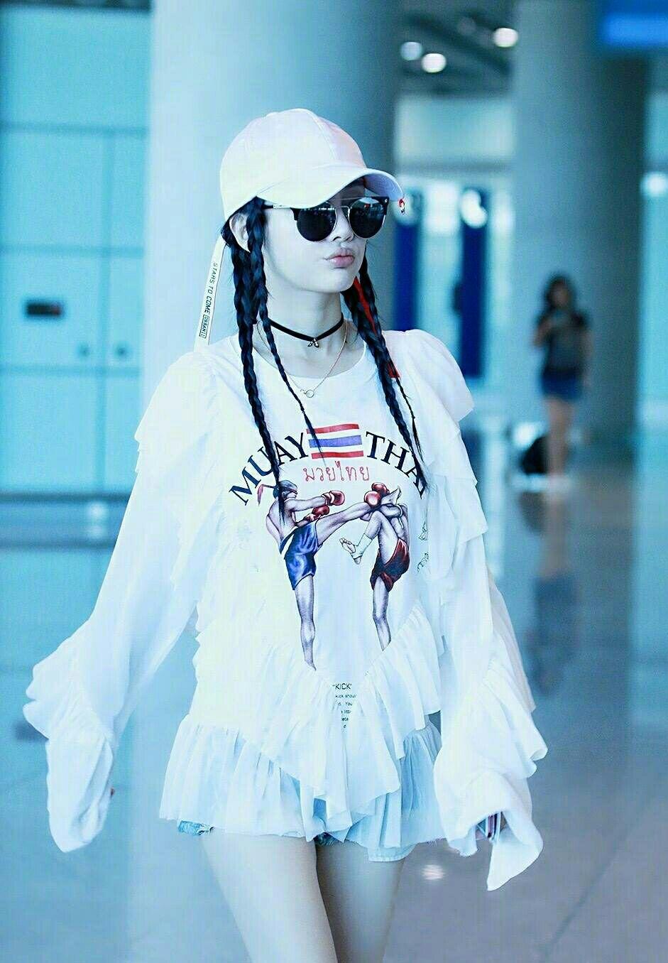 李小璐做头发事件续集,现绝地大反击,不是狼人