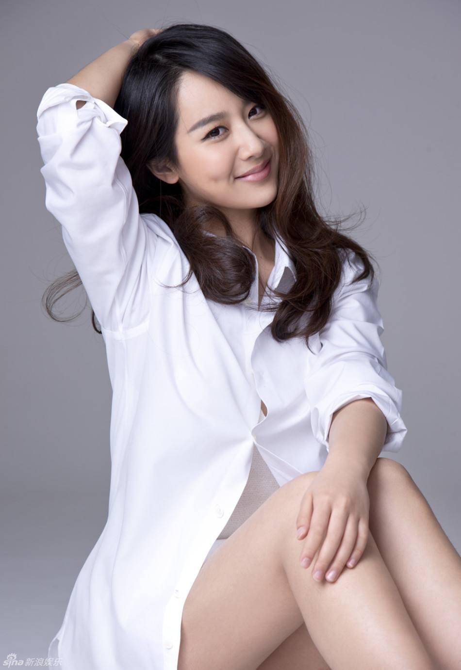 杨紫脱内衣_杨紫性感内衣图片