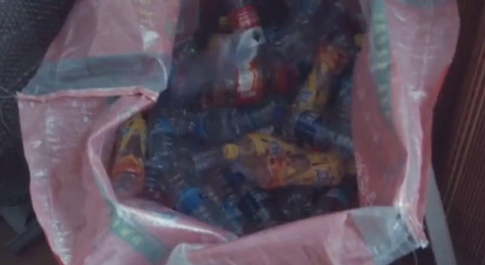 LOL小智生活现状曝光, 退出直播界以不远, 卖万