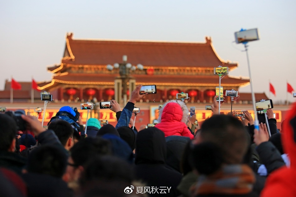 【实拍】2018年元旦天安门广场:数万群众观看