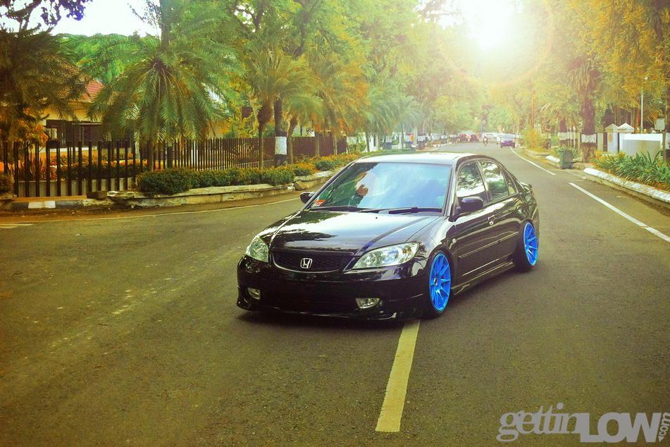 黑红虽经典，但黑蓝更抢眼！04本田思域VTiS改装案例