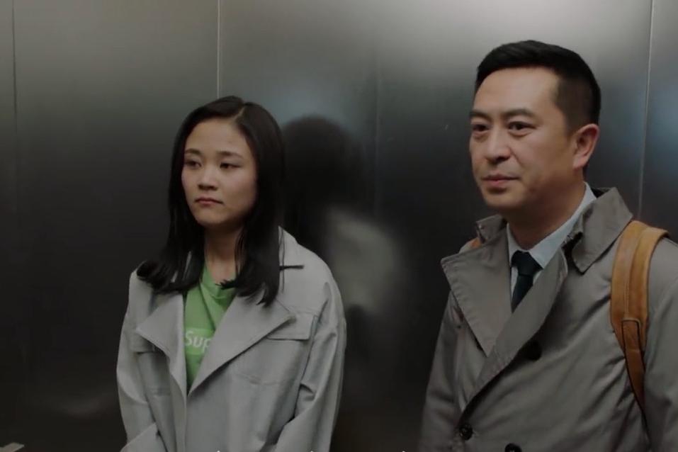 宋丹丹叫张嘉译打电话去约贾小朵,张嘉译没有拒绝,真约了!这算?电视剧冷cp同人小说图片