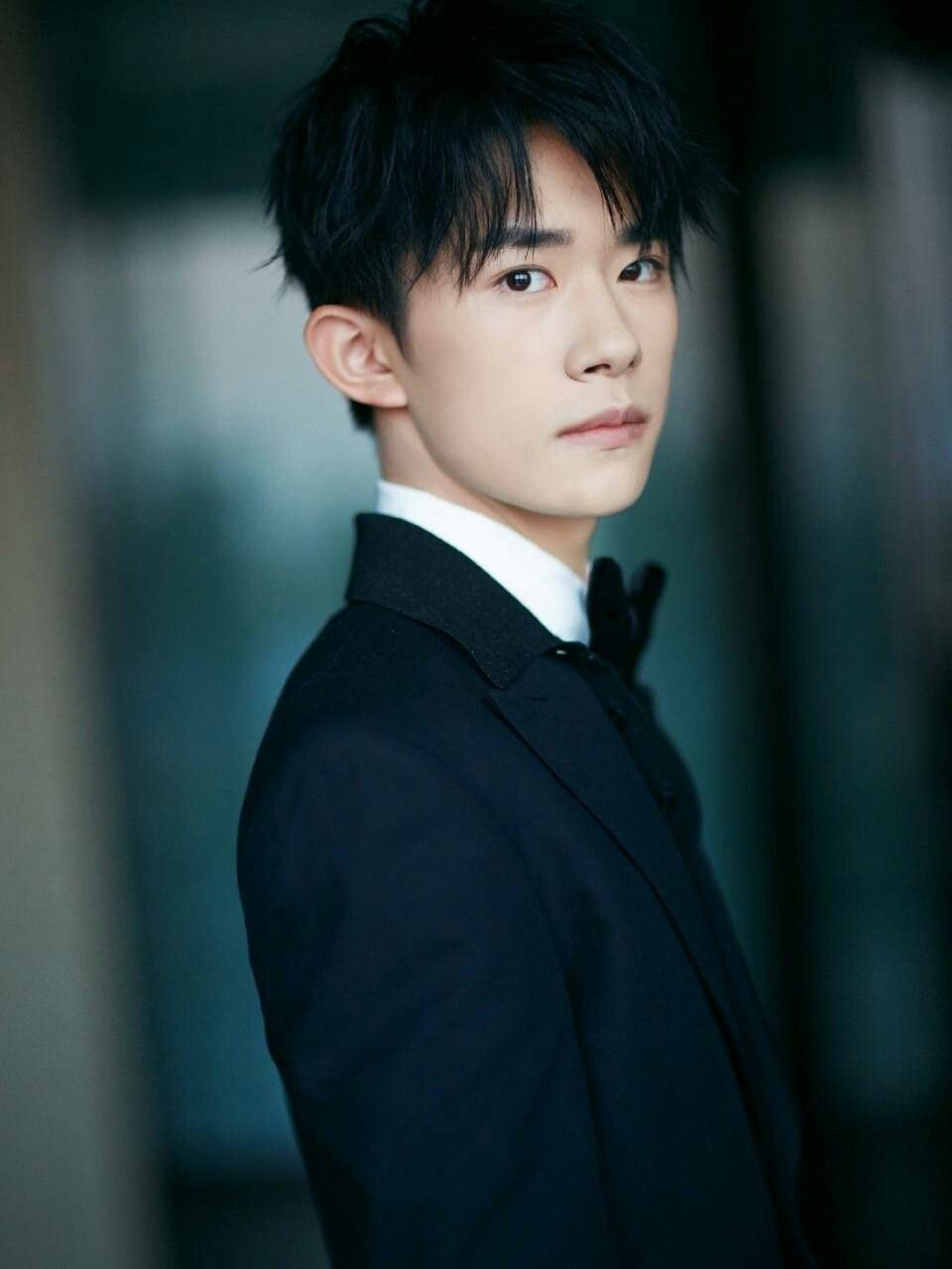 《这就是街舞》易烊千玺惹人心疼,外界对他的