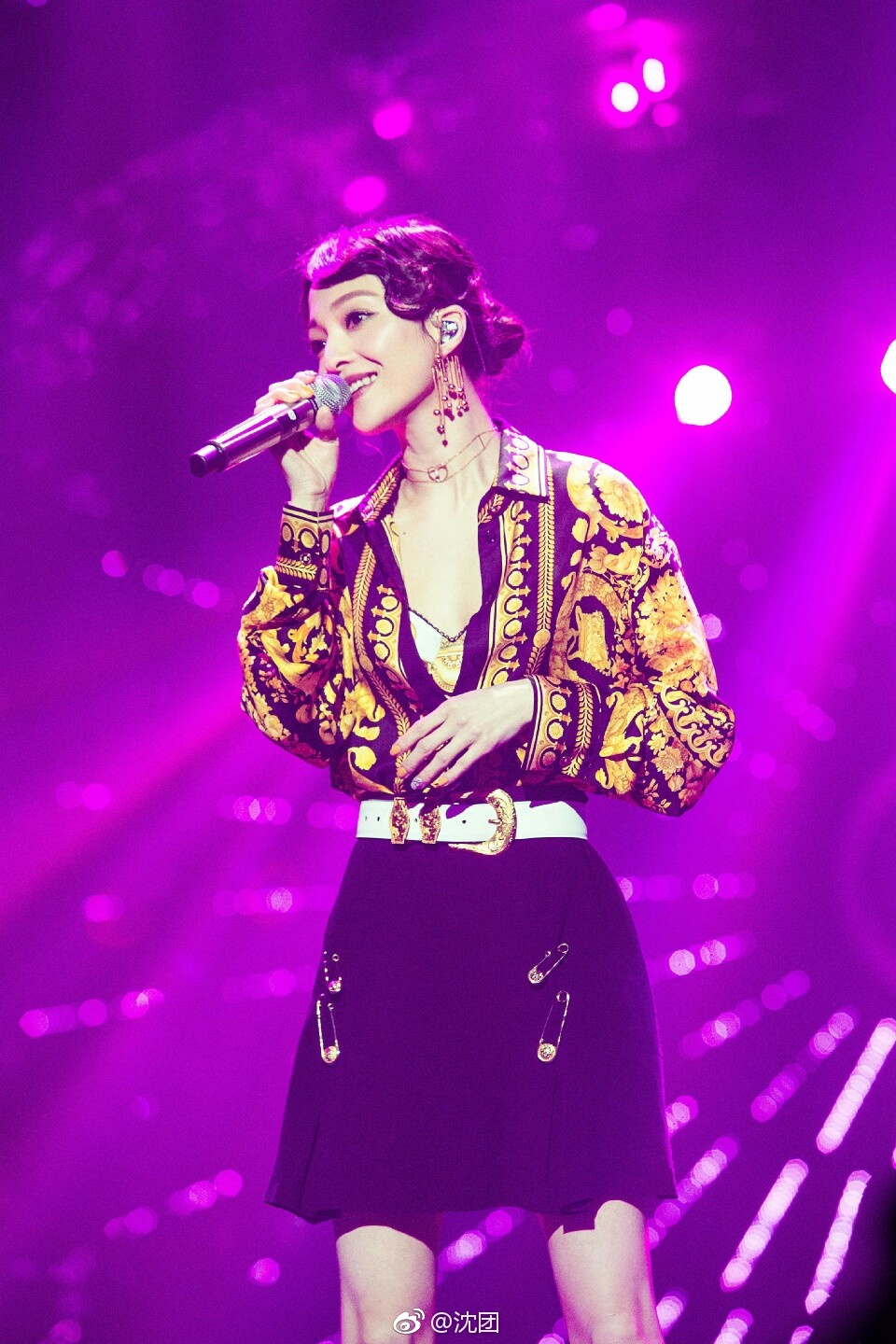 歌手 2018图片 415740 960x1440