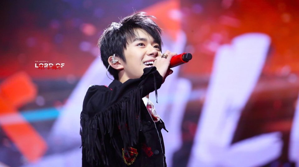 TFBOYS黑粉那么多,易烊千玺路人缘却很好原