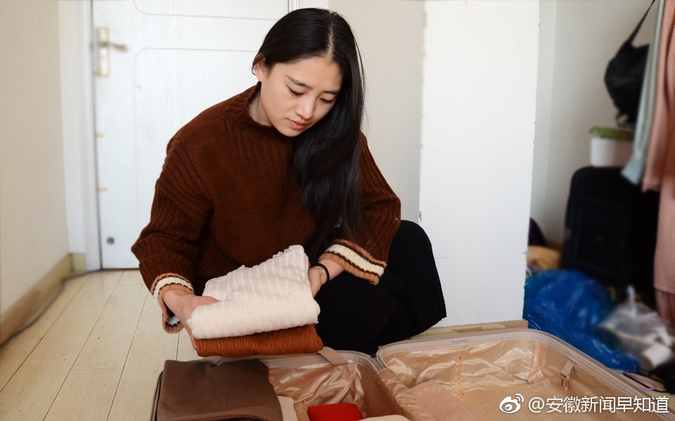 90后帮人收拾衣服180元\/时 创业做衣橱整理师