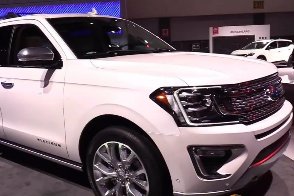 2018款福特Expedition，福特大尺寸SUV，霸气的外观让路虎都汗颜