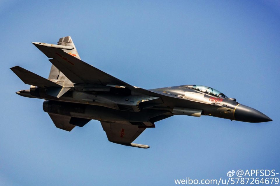 飞豹战机为何放弃并列双座设计?有利对地攻击