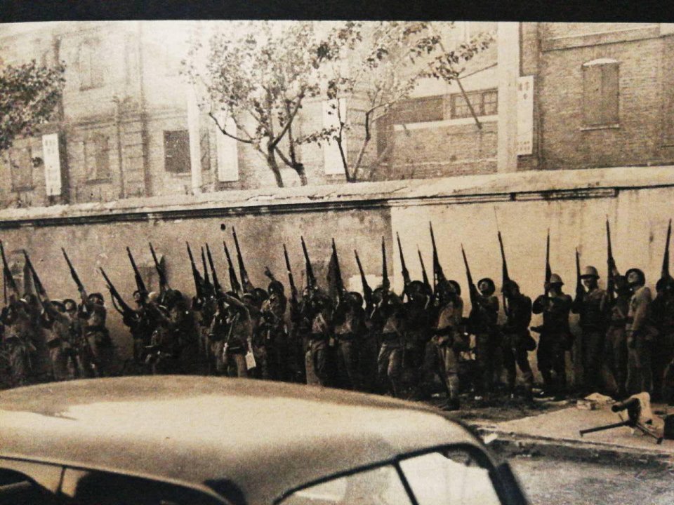80年前日军有多狂:多图直击“八一三”淞沪会战爆发