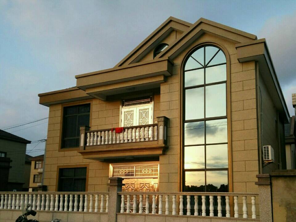 实拍3套农村自建房,30多万就建出100万效果,3层真就比2层好看?|自建房|农村|建房_新浪新闻