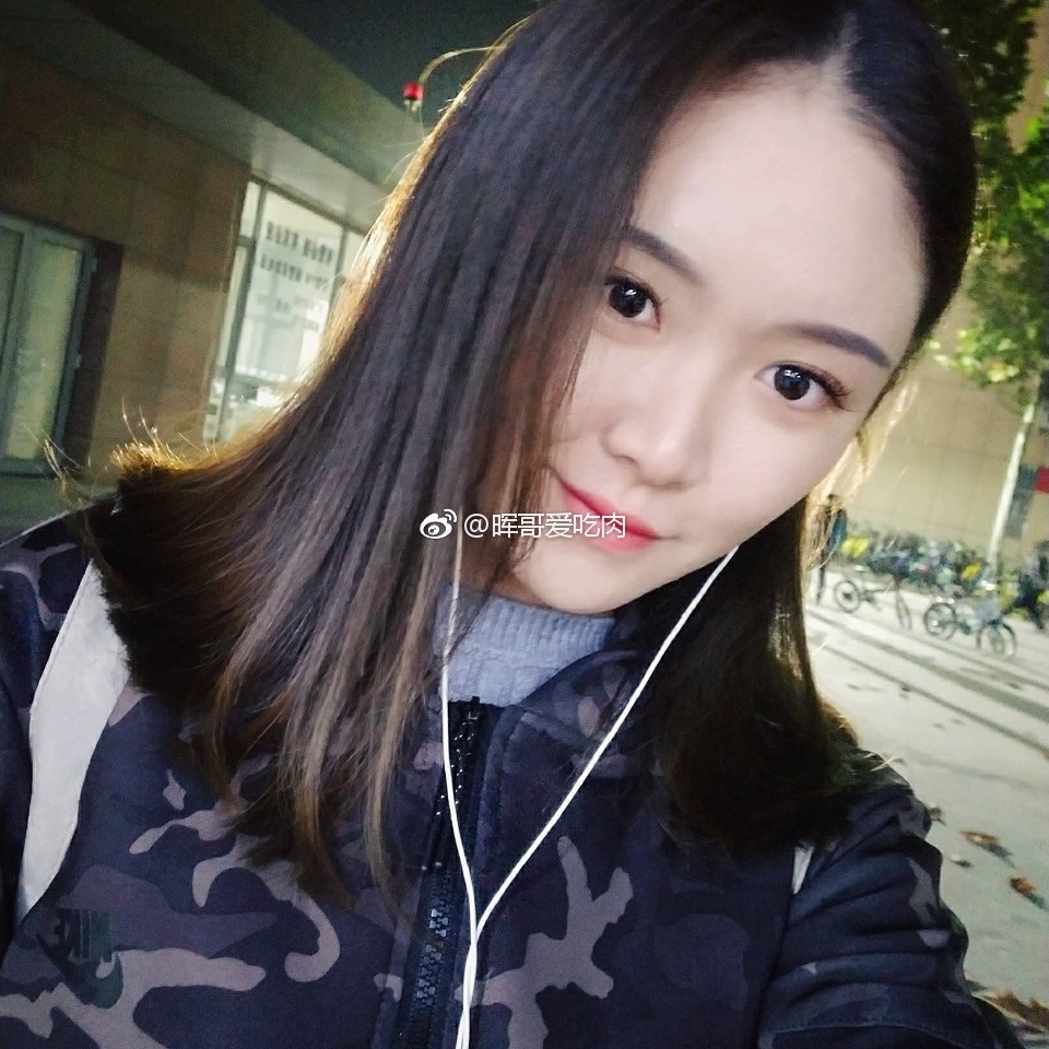 校花日记 房若晖17岁 来自潍坊学院 播音主持专