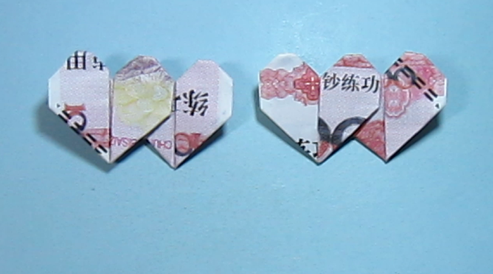 用钱折纸双心 心连心的折法手工折纸教程