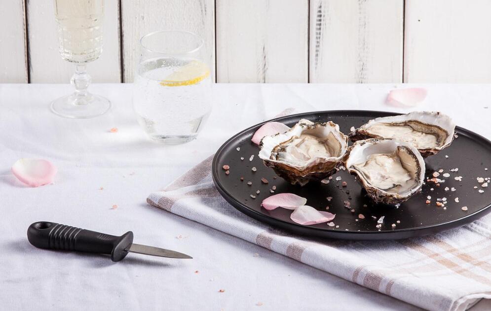 生蚝怎么开壳 简单无碎壳的完美开壳方法