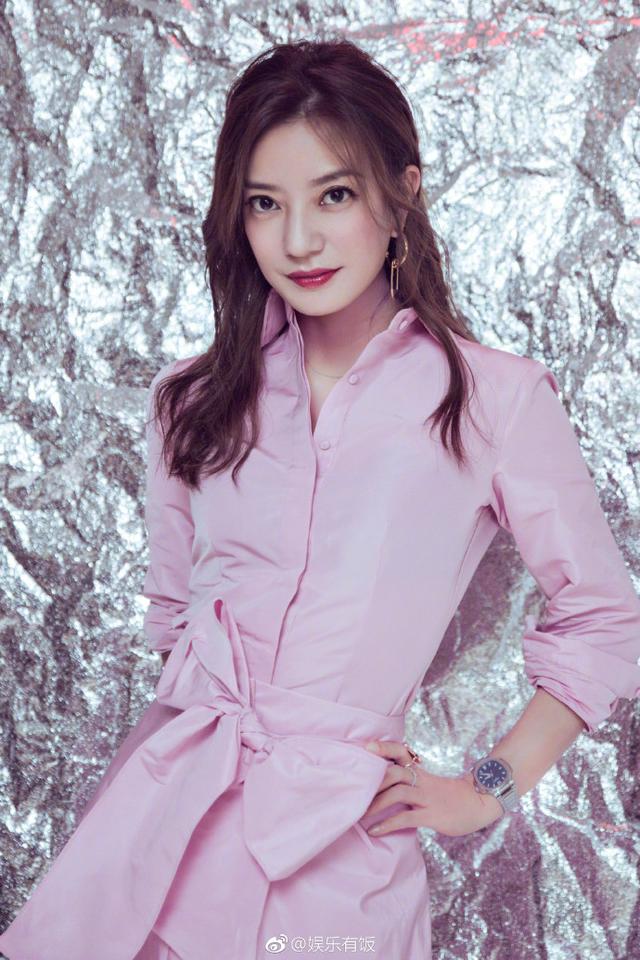 赵薇和刘昊然惊喜亮相2018金鸡百花电影节,美