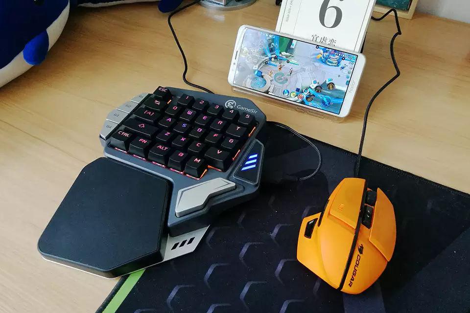 用键盘鼠标玩吃鸡,手游变端游:小鸡王座Z1体验