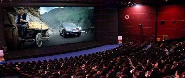 和一个女生聊天找不到话题怎么办?