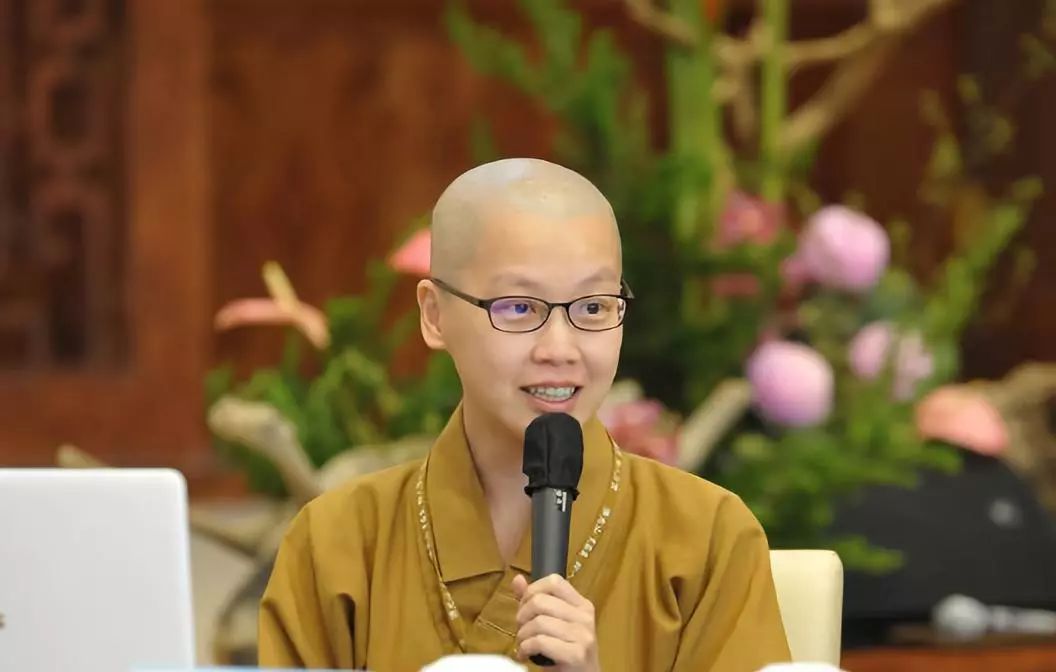 首席大师星云女翻译:要争气,不要生气电视剧孽债主题曲v首席图片