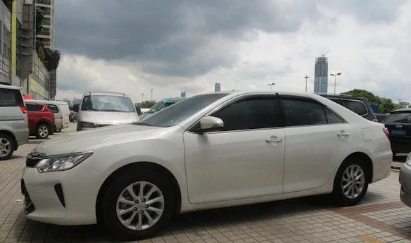 丰田凯美瑞5000公里首保，车主说出了一点最不满意的地方