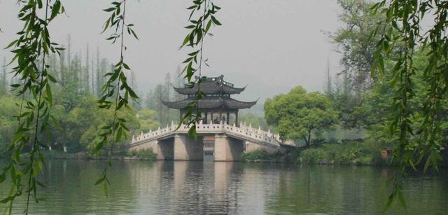 杭州西湖几月份去最好，杭州西湖几月份最美？