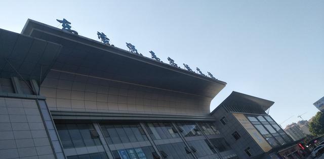 大金链子小砖表，普拉多2700加装机械增压照样跑