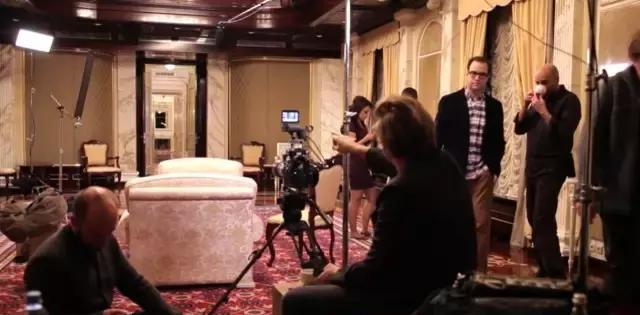 坞金牌导演+摄影指导拍摄人物访谈纪录片时用