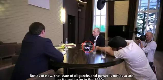 坞金牌导演+摄影指导拍摄人物访谈纪录片时用