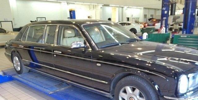 50万买古董宾利, 意外发现车里还有价值百万的稀奇老古董