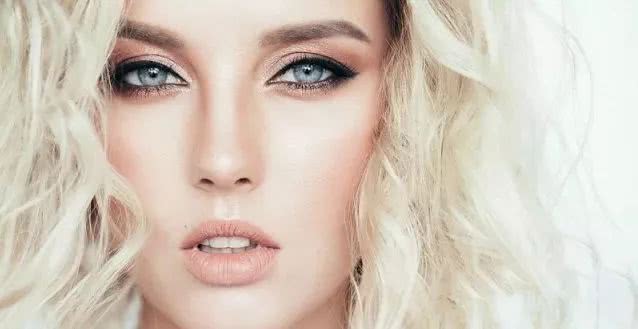 蒋欣暴瘦20斤网友认不出?这个晚上睡着瘦的