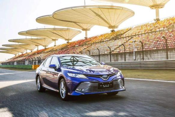 性价比之选？售价18万元的凯美瑞低配车是否值得购买？