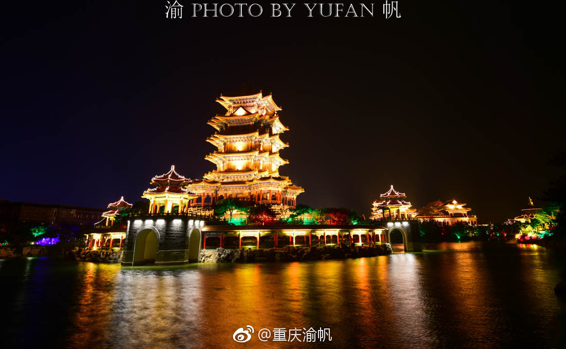 初到蓬莱仙境,美酒佳肴相迎,餐毕满眼夜游,美食环境名称特色及米兰图片