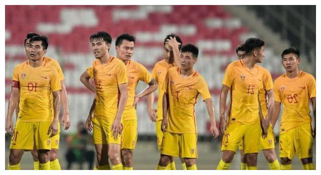 国足可以解散了!三场比赛给出答案,亚洲弱旅又