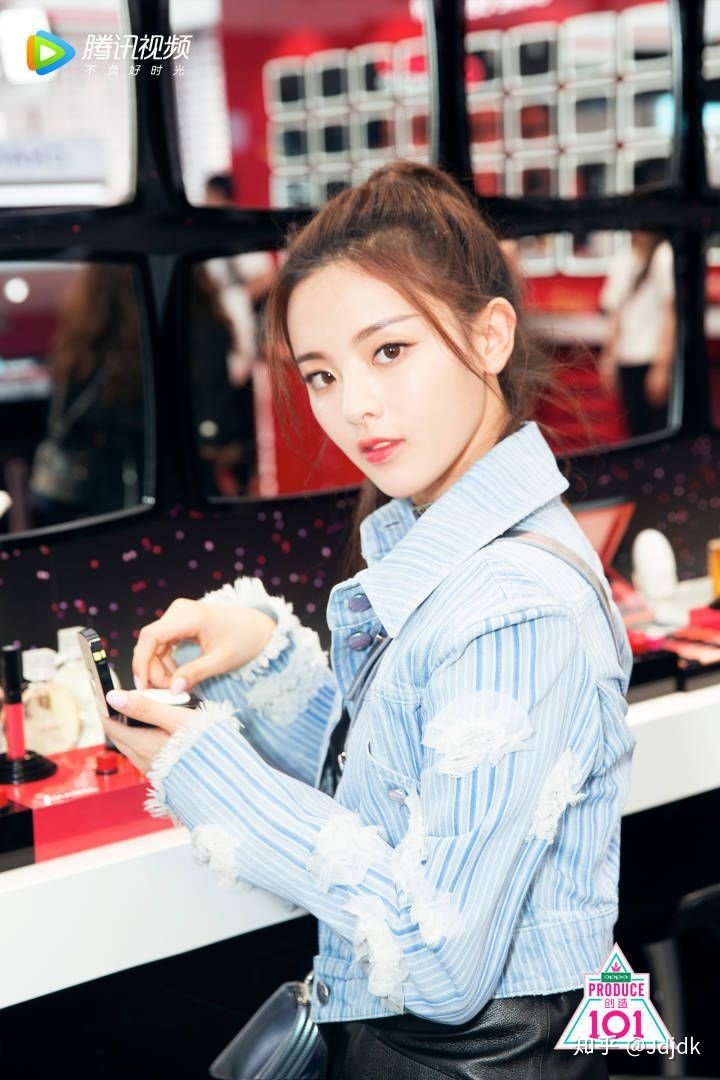 为什么大家觉得杨超越好看?