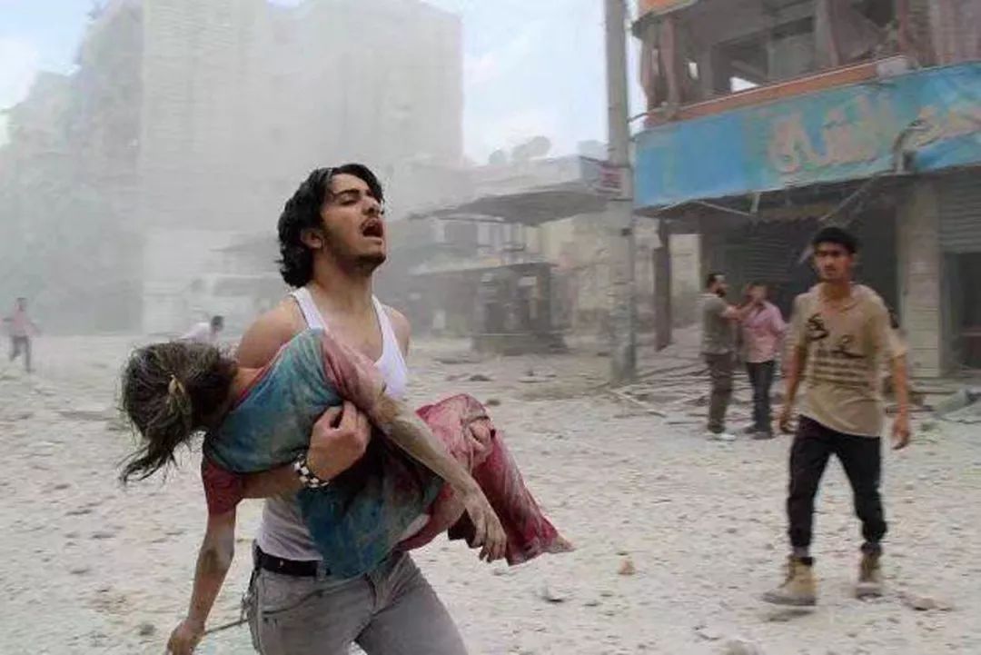 叙利亚战争为何总是儿童抢镜头?其中这张可获普利策新闻奖