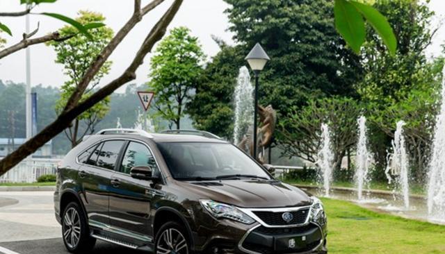 车长近5米中型SUV, 最高补贴5万, 赢在心脏只有它