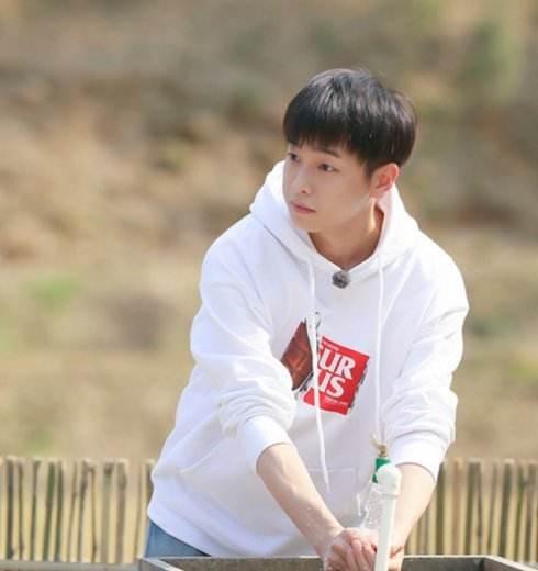 彭昱畅变胖变邋遢,竟是在节目中定位所致,网友