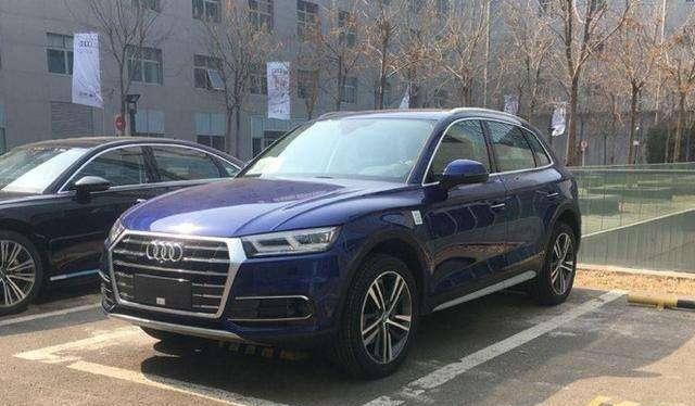 18款奥迪Q5L到店, 比老款还帅气, 尺寸加大, 奔驰宝马要倒霉了