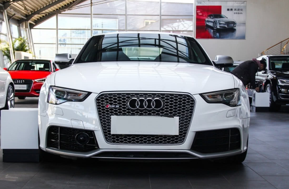 宝骏这回火了,全新SUV取名RS5,网友:就等价