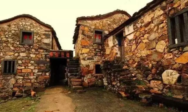这个古村因一幅画而走红,成为艺术家的写生胜地,美得
