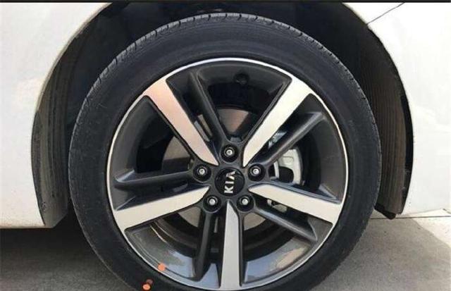 当年卖15万供不应求劲头压过朗动，现如今7万狂甩还备受冷落