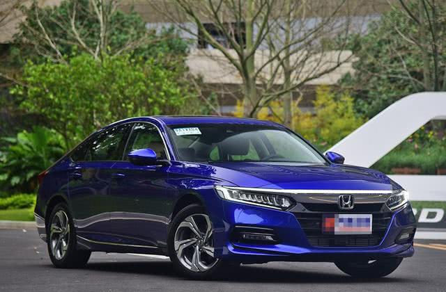 冲击力十足的运动派中级车 科技配置丰富 空间宽敞且操控灵活