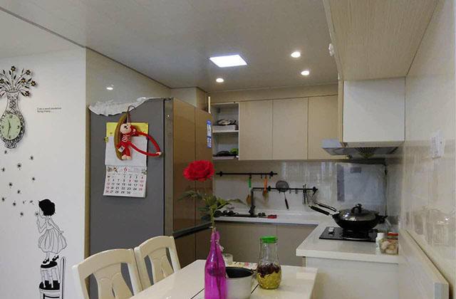 深圳买的不到60平的房子,却被装修的像小三房