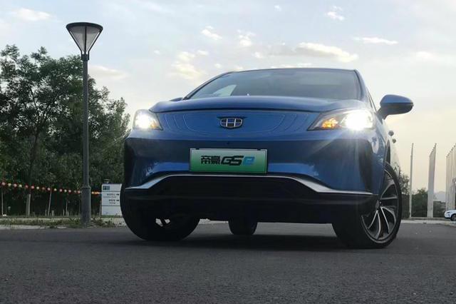 吉利真拼了！新车轴距2米7，卖11万配换挡旋钮，充一次能往返天津