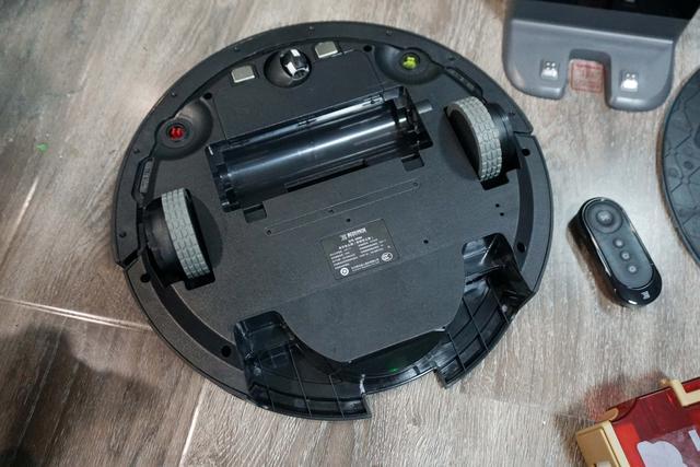 复仇者联盟3钢铁侠彩蛋:科沃斯漫威定制版地