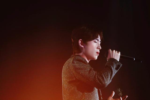 朱一龙:幻乐之城的花式期待