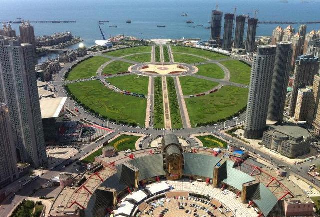 中国这座最佳旅游城市拥有世界最大的城市广场