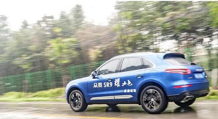 它是比亚迪劲敌，长安都不如它，乍一看超性感，买哈弗H7后悔了