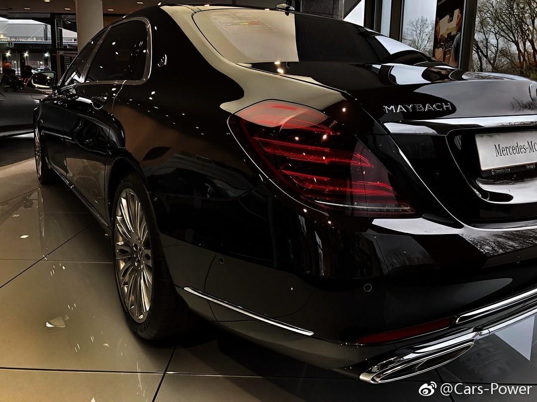 迈巴赫s560图片 报价,迈巴赫s560报价及图片 奔驰-迈巴赫s560,还是黑色比较精神.